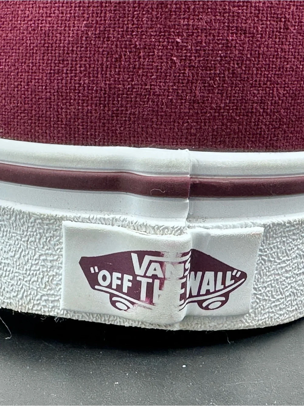 Size 10 Vans Ward Low Top Women’s Sneakers Burgundy Canvas White Stripe Shoes